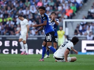 对阵门兴的 дебют:勒辛-莱莱西特实现了他的童年梦想!