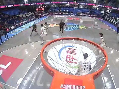 阿根廷84-83哥伦比亚 费尔南德斯36+16阿根廷绝杀哥伦比亚拿下胜利