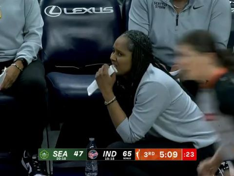 WNBA常规赛:西雅图风暴vs印第安纳狂热第3节英文原声回放