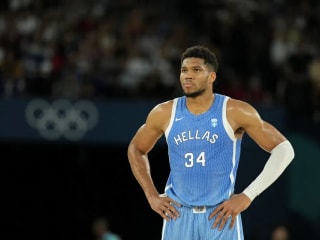 意大利教练阻止扬尼斯·阿德托昆博的搞笑计划:“我的一个朋友是非常棒的狙击手”