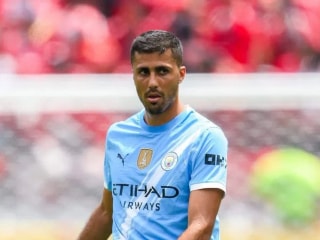 罗德里、达尼·卡瓦哈尔在ACL伤病后重返西班牙国家队