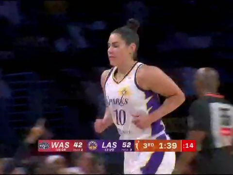 WNBA常规赛：华盛顿神秘人vs洛杉矶火花第3节英文原声回放