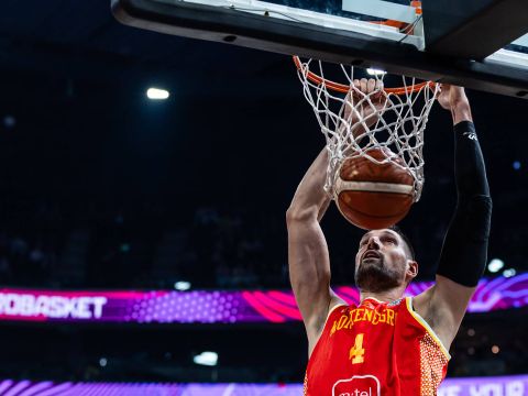 武切维奇vs瑞典集锦 砍下23+15的大号两双制霸内线