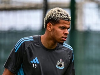 维尔·奥苏拉将留在纽卡斯尔,尽管法兰克福在截止日对其有意