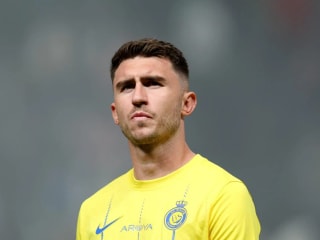 毕尔巴鄂竞技接近完成重新签下前曼城后卫埃梅里克·拉波尔特的交易