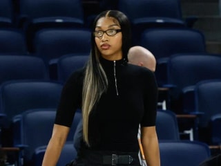 安吉尔·里斯在直率言论引发芝加哥天空队争议后道歉