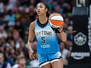 安吉尔·里斯因批评芝加哥天空队言论被禁赛半场