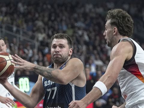 东契奇vs德国集锦 一枝独秀贡献39+10+7无奈独木难支