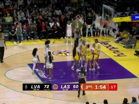 WNBA常規(guī)賽：拉斯維加斯王牌vs洛杉磯火花第3節(jié)英文原聲回放