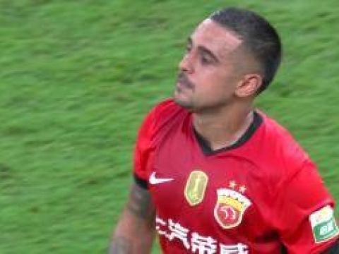 [進(jìn)球視頻]劉若釩直塞助攻萊昂納多單刀破門，海港1-0領(lǐng)先玉昆