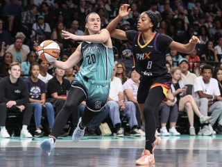 水星队 vs. 自由人队赛程:2025 年 WNBA 季后赛首轮系列赛的最新比分、结果和电视频道