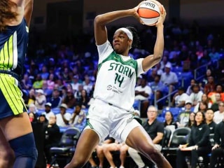 风暴队2025年WNBA季后赛的最大噩梦