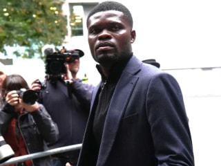 托马斯·帕尔泰:前阿森纳中场球员否认强奸和性侵指控