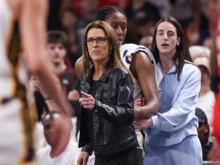 印第安纳狂热队在必须赢的季后赛前再遭伤病打击