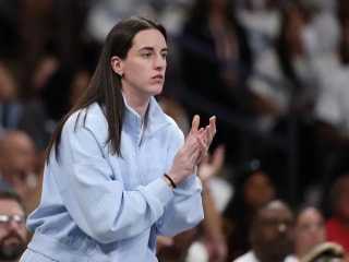 凯特琳·克拉克今晚会出战吗?狂热队球星对阵梦想队的第三场比赛的最新腹股沟伤情更新