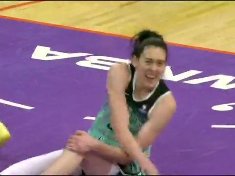 WNBA季后赛:菲尼克斯水星vs纽约自由人第3节英文原声回放