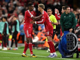 “那主要是教练的问题”——雨果·埃基蒂克谈在利物浦与亚历山大·伊萨克的竞争