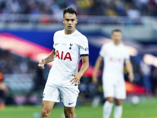 埃弗顿与前热刺后卫塞尔吉奥·雷吉隆的自由转会联系在一起