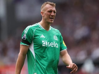 英超联赛中赢得空中对抗最多的球员