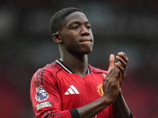 前队友预测梅努可能在一月份“强行转会”离开曼联,或因互换交易传闻