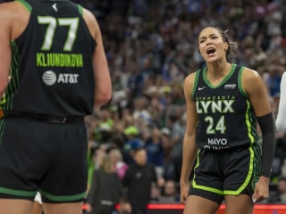 明尼苏达山猫队的娜菲莎·科利尔用她最擅长的方式回应WNBA最有价值球员的“冷落”