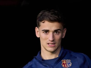 巴塞罗那的加维将接受轻微膝盖手术,预计缺席一个月