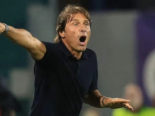 那不勒斯准备迎战比萨:可能的首发阵容