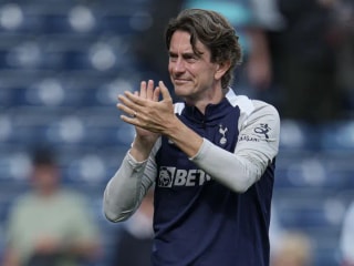 热刺“盯上”利兹联的“瑰宝”，并非“新范戴克”