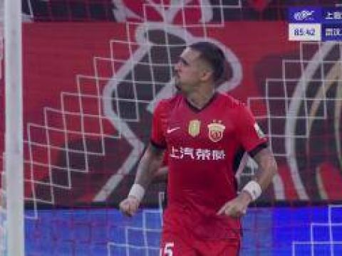 [进球视频] 海港2-2三镇！蒯纪闻送助攻 莱昂纳多扫射破门