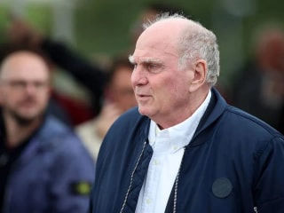 内策尔敦促赫内斯从拜仁退一步:“总是引起轰动”