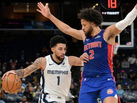 坎宁安vs灰熊集锦 球队大脑半场高效砍下20+3+4