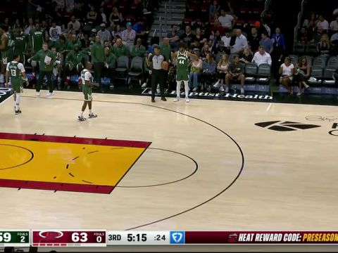 NBA季前赛:雄鹿vs热火第3节中文解说回放