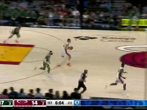 NBA季前赛:雄鹿vs热火第1节英文原声回放