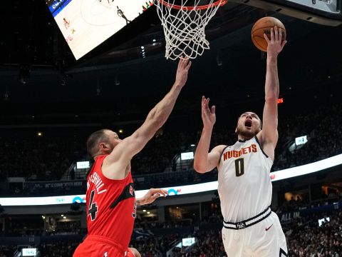 布劳恩vs猛龙集锦 全场8中8独揽19+2+2弹无虚发