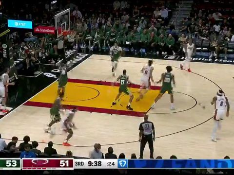 NBA季前赛:雄鹿vs热火第3节英文原声回放
