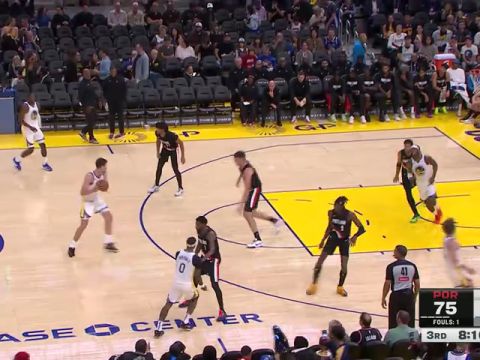 NBA季前赛:开拓者vs勇士第3节英文原声回放