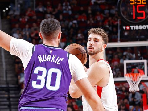 申京vs爵士集锦 全场13分5篮板13助攻4抢断盘活进攻