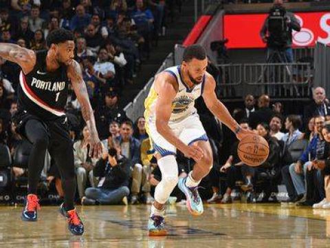 [库里集锦]随便打打！库里16分钟7中3拿到11分4板3助