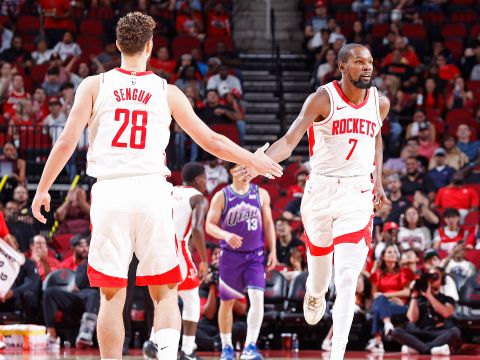 爵士127-140火箭 杜兰特20分携手申京13分13助攻主场轻取爵士