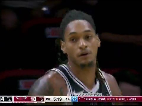 NBA季前赛:马刺vs热火第1节英文原声回放