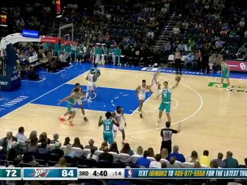 NBA季前赛:黄蜂vs雷霆第3节英文原声回放