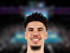 NBA每日失误王:拉梅洛·鲍尔5失误(2025年10月10日)