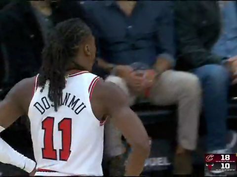 NBA季前赛:骑士vs公牛第1节中文解说回放