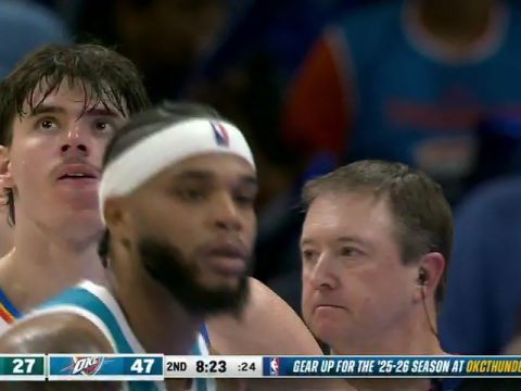 NBA季前赛:黄蜂vs雷霆第2节英文原声回放