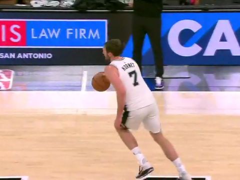 NBA季前赛:爵士vs马刺第3节中文解说回放