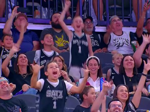 NBA季前赛:爵士vs马刺第1节英文原声回放