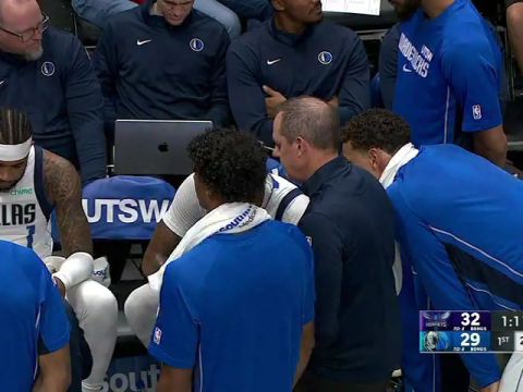 NBA季前赛：黄蜂vs独行侠第1节中文解说回放