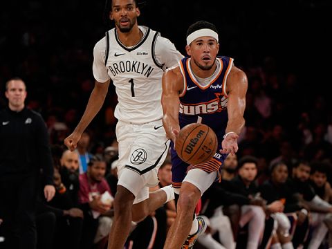 布克vs篮网集锦 拿下18+5+5能投能传连续拆解防守