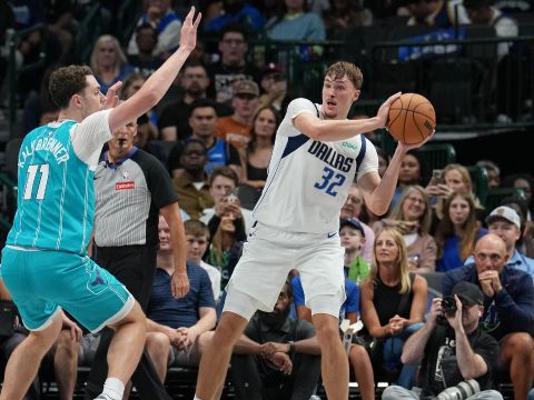 弗拉格vs黄蜂集锦 接连攻破防线展现全能身手