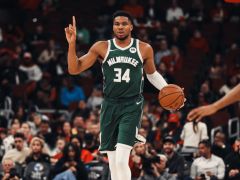 NBA季前赛战报：字母哥复出两双雄鹿险胜公牛 火爆冲突4人吃T特里被驱逐